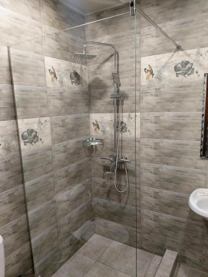 Hotel Felisa Гюмри Екстериор снимка