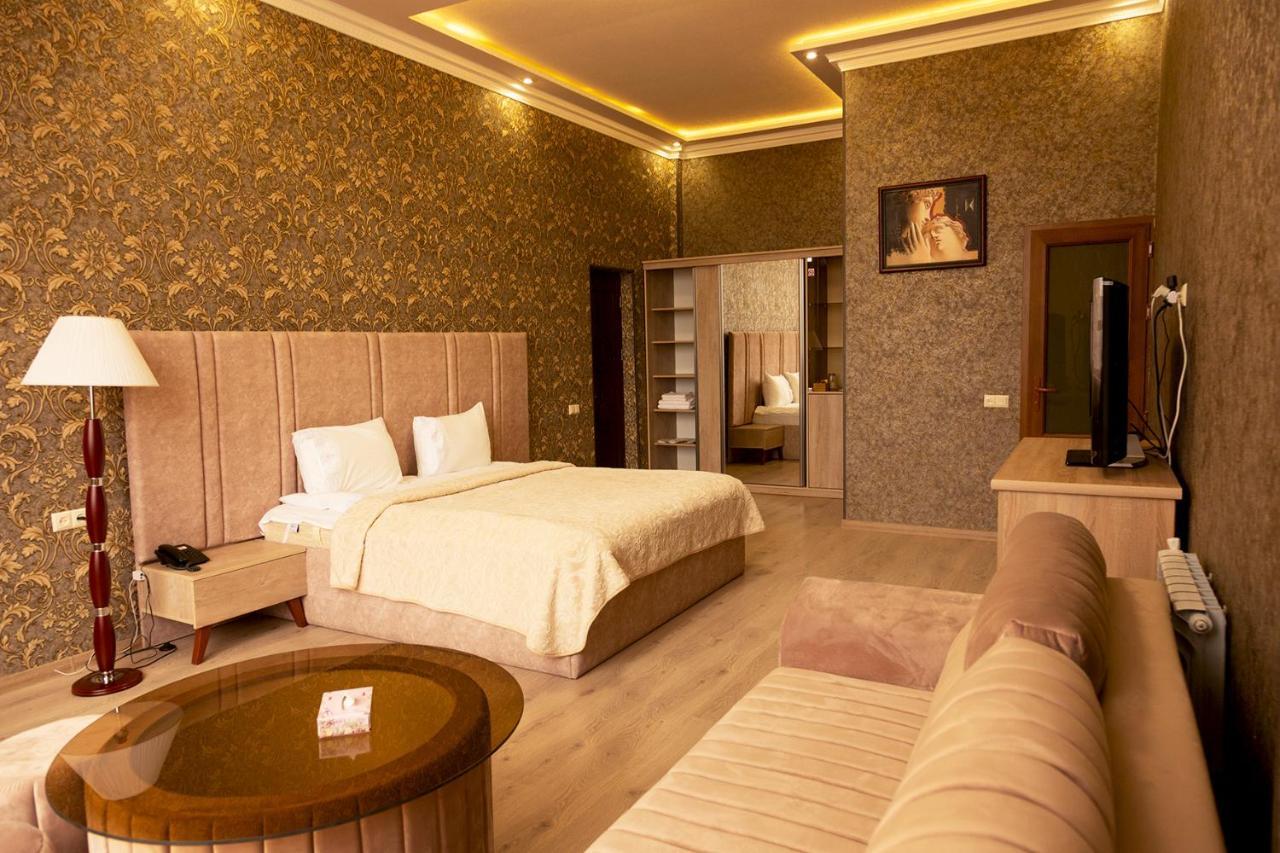 Hotel Felisa Гюмри Екстериор снимка